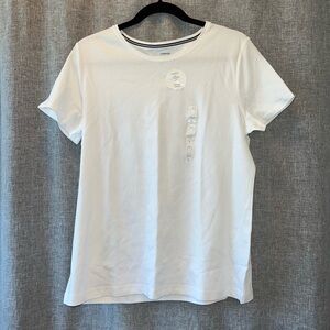*Women’s Croft & Barrow Tee NWT Large